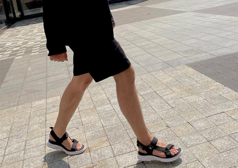 Các mẫu sandal nam Trung Quốc được ưa chuộng hiện nay